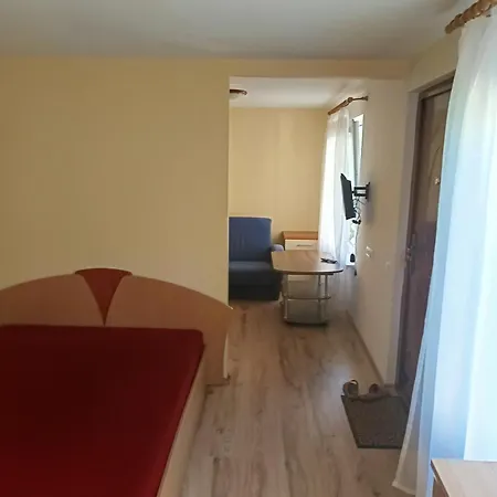 Atostogu Namelis Su Terasa *